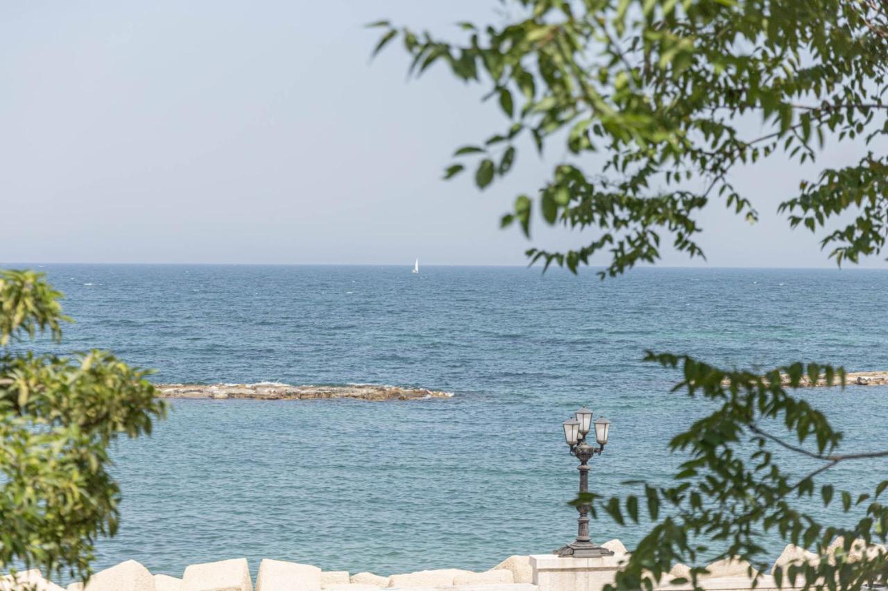 La Finestra Sul Mare Nel Cuore Di Bari Luaran gambar